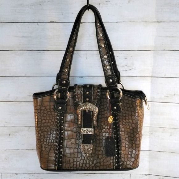 P&G Handbags - P&G Womens Purse